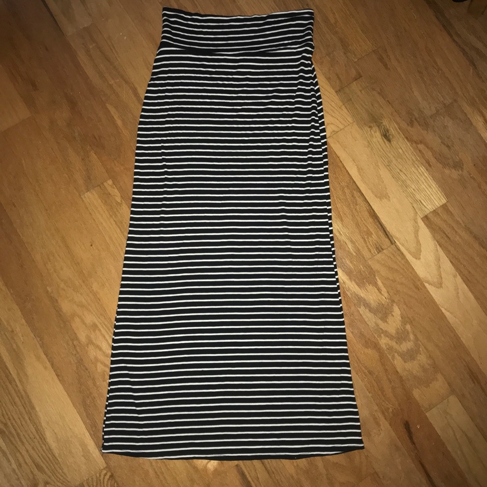 Black and White Stripe Maxi Skirt